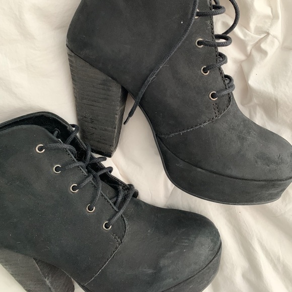 Steve Madden Shoes - Steve Madden Leather Booties Steve Madden Shoes - Steve Madden Leather Booties